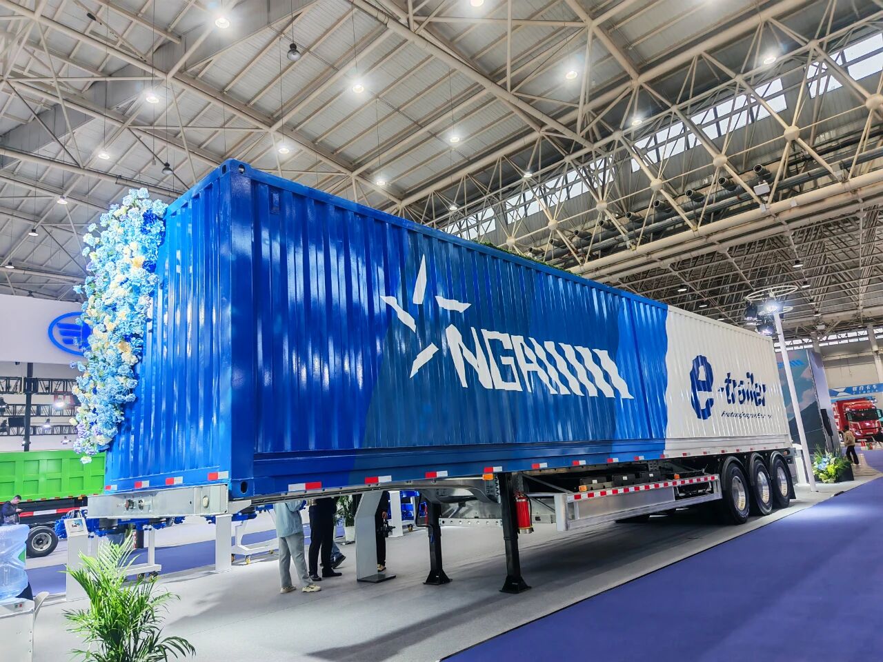 NGA 智能電動半掛車成為 2025 中國國際商用車展會上的明星產(chǎn)品！